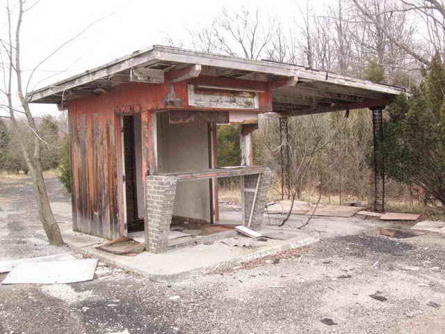 Lake Drive-In - 2006 Photo